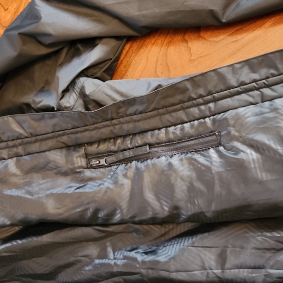 STORMTECH black coat with blue zippers - Picture 10 of 16
